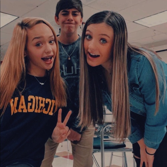 Meet your Posher, Kalei - Picture 1 of 1